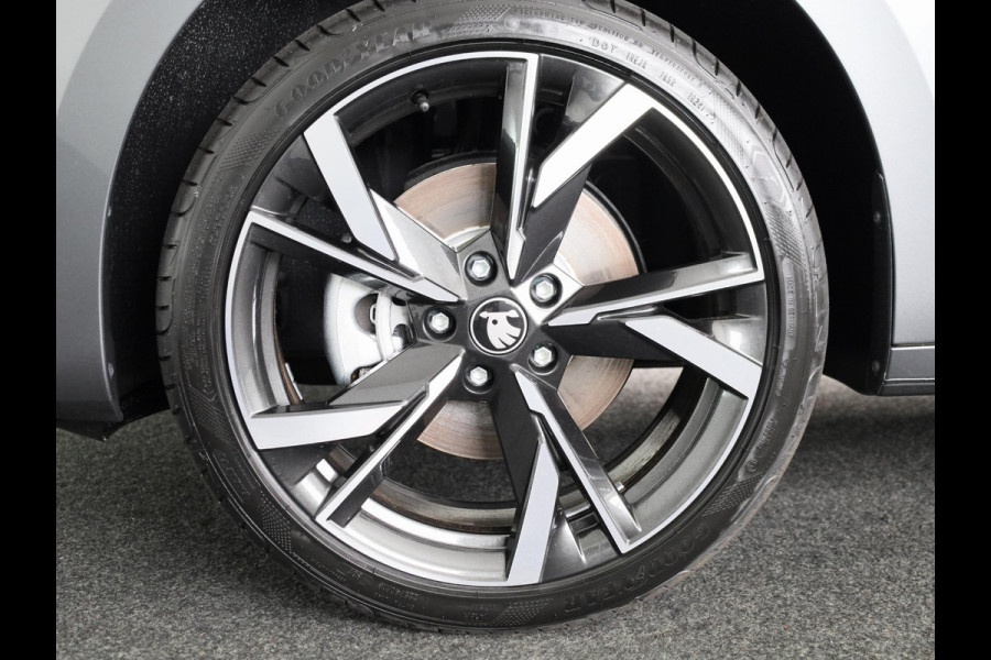 Škoda Octavia Combi Sportline Business 1.5 TSI MHEV 150pk | 19 inch | Light & View | Blind Spot | Infotainment Plus