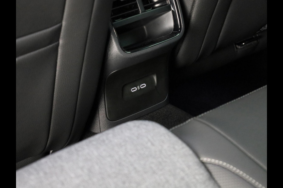 Škoda Octavia Combi Sportline Business 1.5 TSI MHEV 150pk | 19 inch | Light & View | Blind Spot | Infotainment Plus