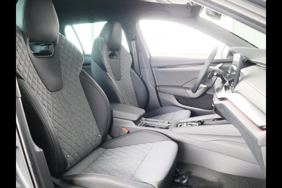 Škoda Octavia Combi Sportline Business 1.5 TSI MHEV 150pk | 19 inch | Light & View | Blind Spot | Infotainment Plus