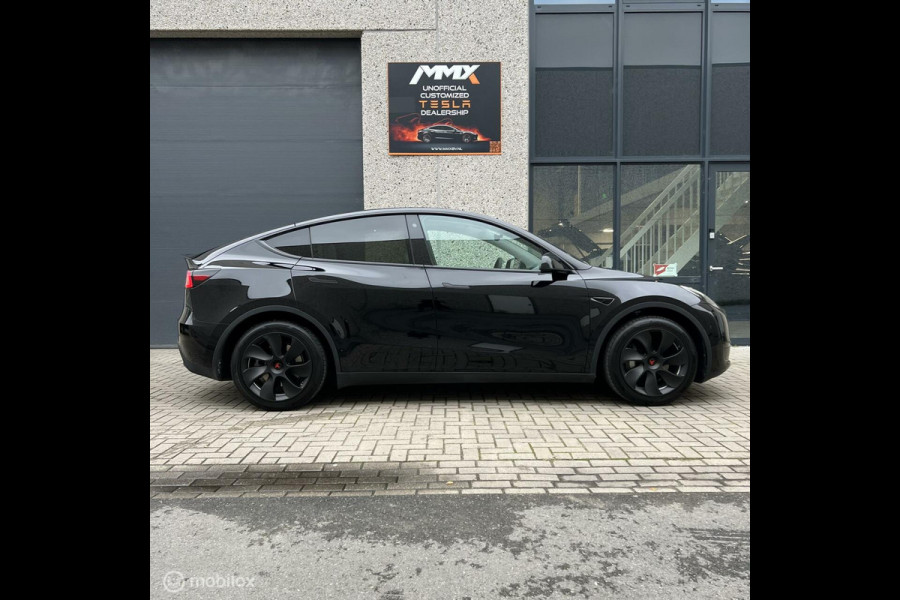 Tesla Model Y Long Range RWD 78 kWh WIT INTERIEUR