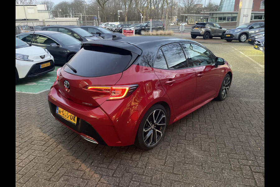 Toyota Corolla 2.0 Hybrid Executive Bi-Tone | Dealer onderhouden | JBL Audio | Leder | Stoelverwarming