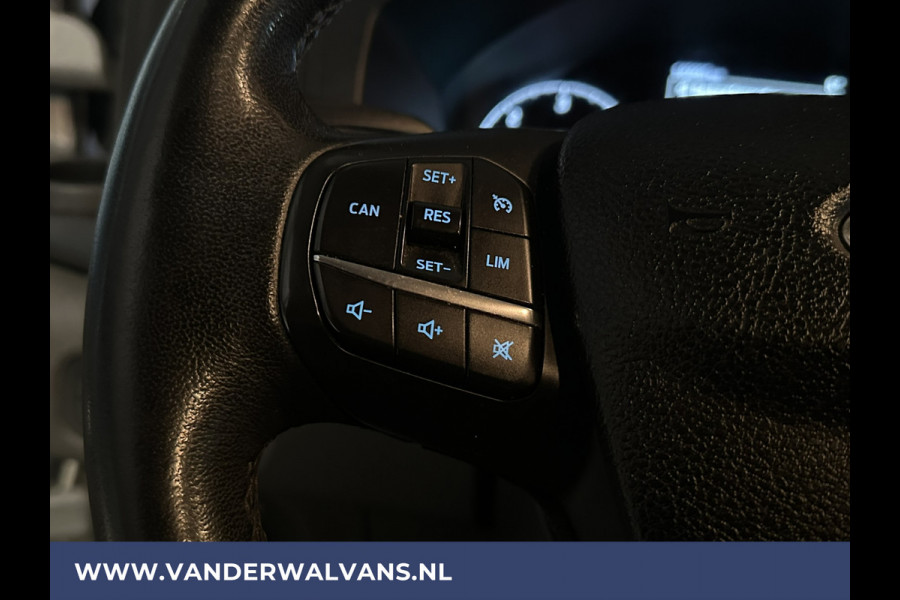 Ford Transit Custom 2.0 TDCI 131pk L1H1 Euro6 Airco | Camera | LED | Cruisecontrol | Apple Carplay Android Auto, 2500kg Trekhaak, Parkeersensoren, Stoelverwarming, Verwarmde voorruit, Bijrijdersbank