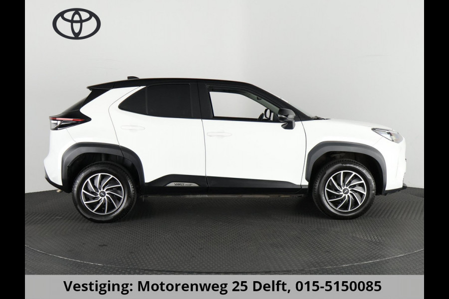 Toyota Yaris Cross 1.5 HYBRID BI-TONE CONVENIENCE PACK CLOUD NAVIGATIE .CLIMA.CRUISE.GARANTIE TOT 2033