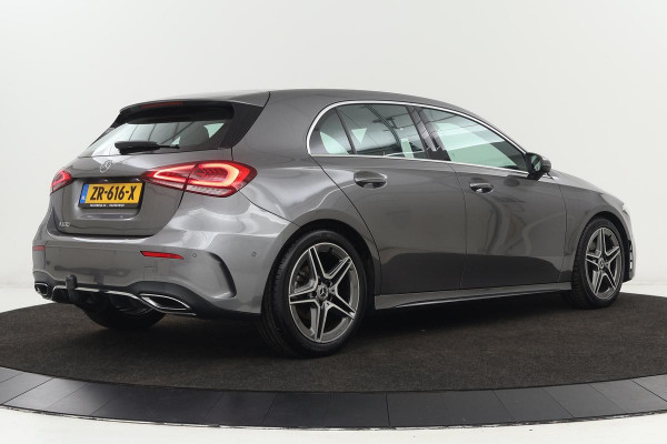 Mercedes-Benz A-Klasse 180 AMG | Stoelverwarming | Carplay | Trekhaak | Leder/Alcantara | Full LED | Camera | Widescreen | Navigatie | Park Assist