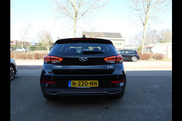 Hyundai i30 1.0 T-GDi MHEV Comfort Smart NAVI/SCHUIFDAK/CAMERA/LED/17"LMV!