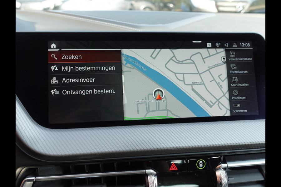 BMW 1-serie 118i Automaat High Executive | Navigatie | Apple Carplay/Android Auto | Parkeersensoren | Virtual Cockpit | Stoelverwarming | Cruise Control | Ledverlichting | Sfeerverlichting | Getinte ramen | Climate Control