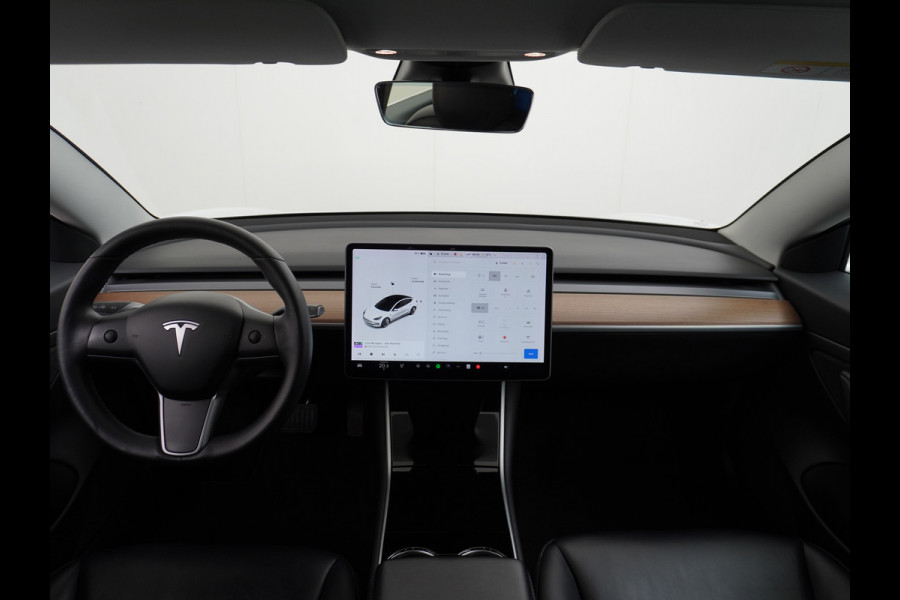 Tesla Model 3 SR+60kWh 326PK AutoPilot FSD-v.b Leer PanoDak Adaptive cruise Premium-Luidsprekers Telefoon-Sleutel 18" Camera's Elektr.-Stuur+S Ecc Navigatiesysteem full map LED-a+v Comfortstoel(en) ACC Dual-ECC DAB Voorverwarmen interieur via App Keyless via Telefoonsleutel One-Pedal-Drive Orig. nlse auto