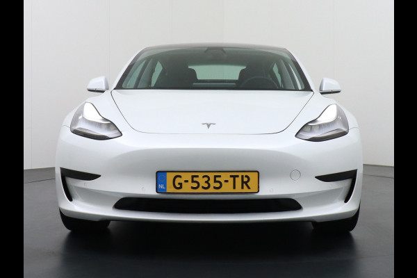 Tesla Model 3 SR+60kWh 326PK AutoPilot FSD-v.b Leer PanoDak Adaptive cruise Premium-Luidsprekers Telefoon-Sleutel 18" Camera's Elektr.-Stuur+S Ecc Navigatiesysteem full map LED-a+v Comfortstoel(en) ACC Dual-ECC DAB Voorverwarmen interieur via App Keyless via Telefoonsleutel One-Pedal-Drive Orig. nlse auto