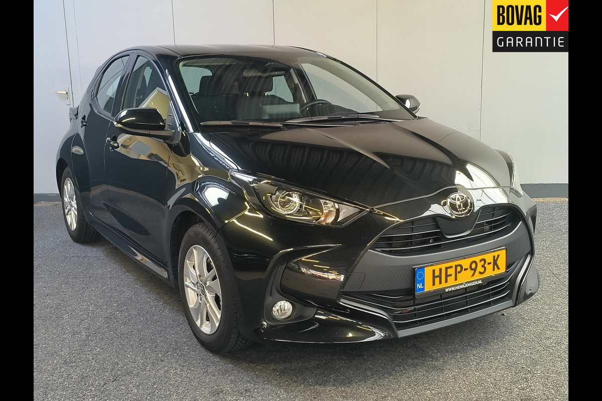 Toyota Yaris 1.5 Hybrid 115 Active uit 2024 Rijklaar + Fabrieksgarantie tot 2029  Henk Jongen Auto's in Helmond,  al 50 jaar service zoals 't hoort!