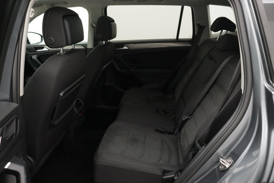 Volkswagen Tiguan Allspace 1.5 TSI Comfortline Automaat (PANORAMADAK, STOELVERWARMING, PARKEERSENSOREN, MASSAGE STOELEN, 1e EIGE)