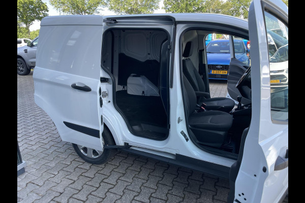 Ford Transit Courier 1.5 TDCI Trend | 5.500 KM! | 100pk | Navigatie | Stoelverwarming | Cruise control | Parkeersensoren achter | Dakrails