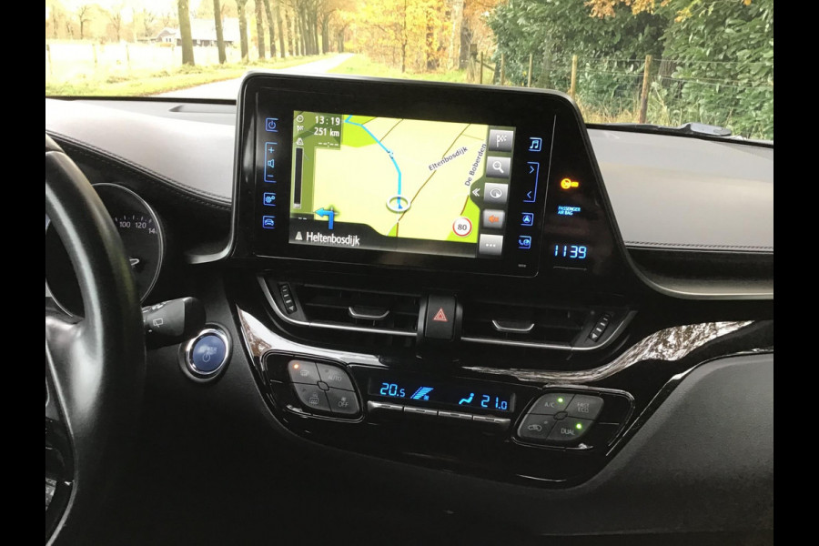 Toyota C-HR 1.8 Hybrid Dynamic, 1e eigenaar, dealeronderhouden, topstaat met 2 jaar APK