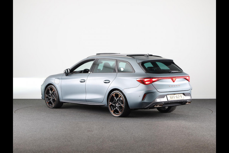 CUPRA Leon Sportstourer 1.5 TSI e-Hybrid 272pk VZ Performance | Panoramadak | 19 inch | Senheisser | 133 km range