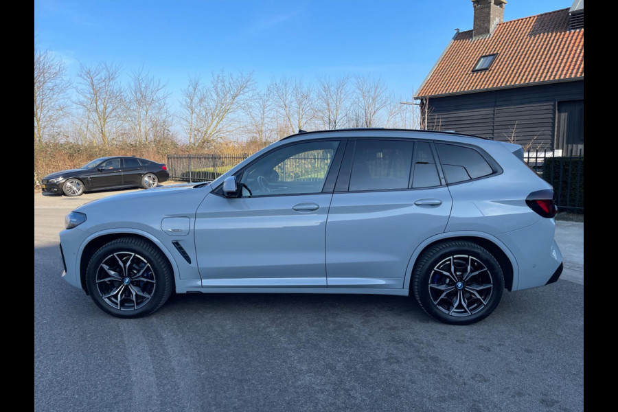 BMW X3 XDrive30e M-Sport 292pk Panodak 360camera Leder Head up Sfeer Elektrische koff