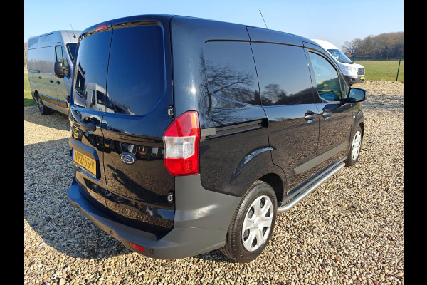 Ford Transit Courier 1.5 TDCI Trend Duratorq S&S ,Camera , navi , cruise , euro 6 , 1e Eig , pracht bus