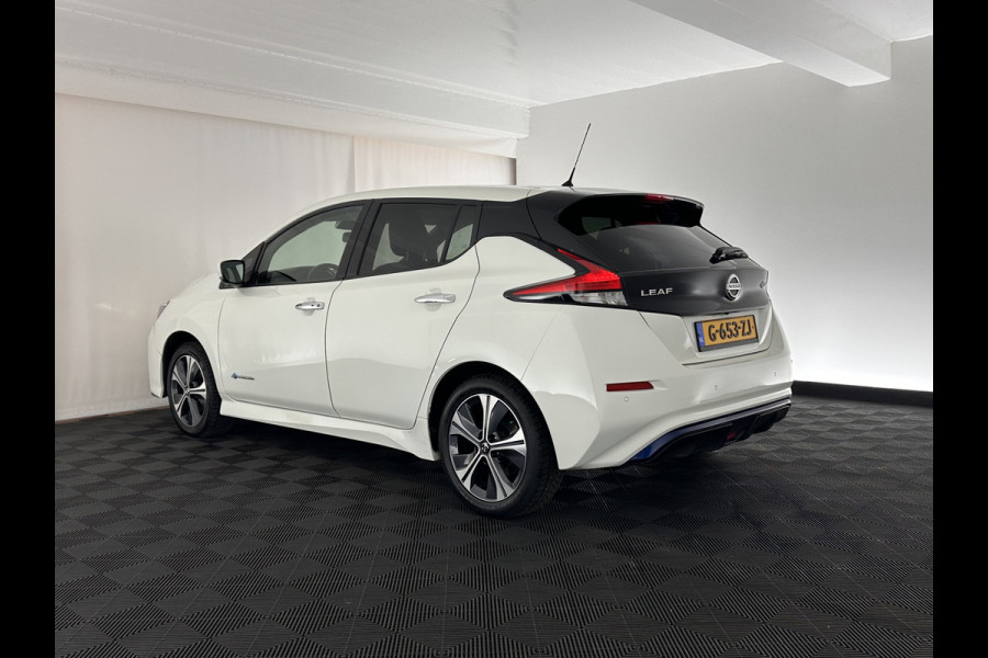 Nissan Leaf e+ Tekna 62 kWh (INCL-BTW) Aut.* FULL-LEATHER | FULL-LED | BOSE-SURROUND | ADAPTIVE-CRUISE | SURROUND-VIEW | KEYLESS | NAVI-FULLMAP | BLIND-SPOT | DAB+ | ECC | PDC | COMFORT-SEATS | CARPLAY | 17 "ALU*