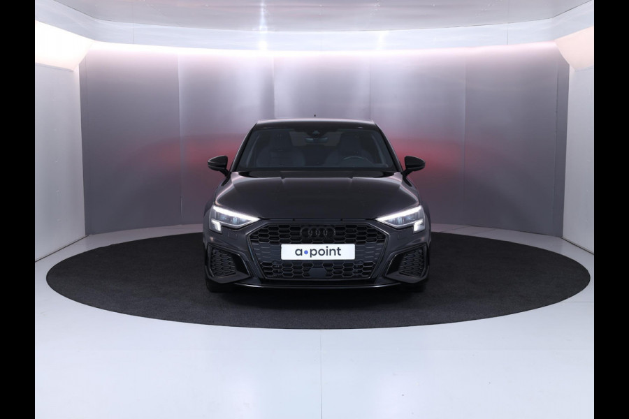 Audi A3 Sportback 35 TFSI S edition 150 pk S-tronic | Private lease vanaf € 617,- pm | Verlengde garantie | Navigatie | Parkeersensoren achter | Adaptieve cruise control | S-Line |