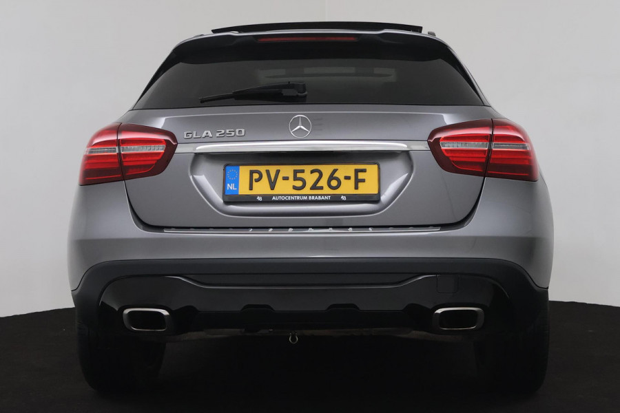 Mercedes-Benz GLA 250 Premium Plus (PANORAMADAK, TREKHAAK, CLIMA, CAMERA, LED, LEDER, STOELVERWARMING, GOED ONDERHOUDEN)
