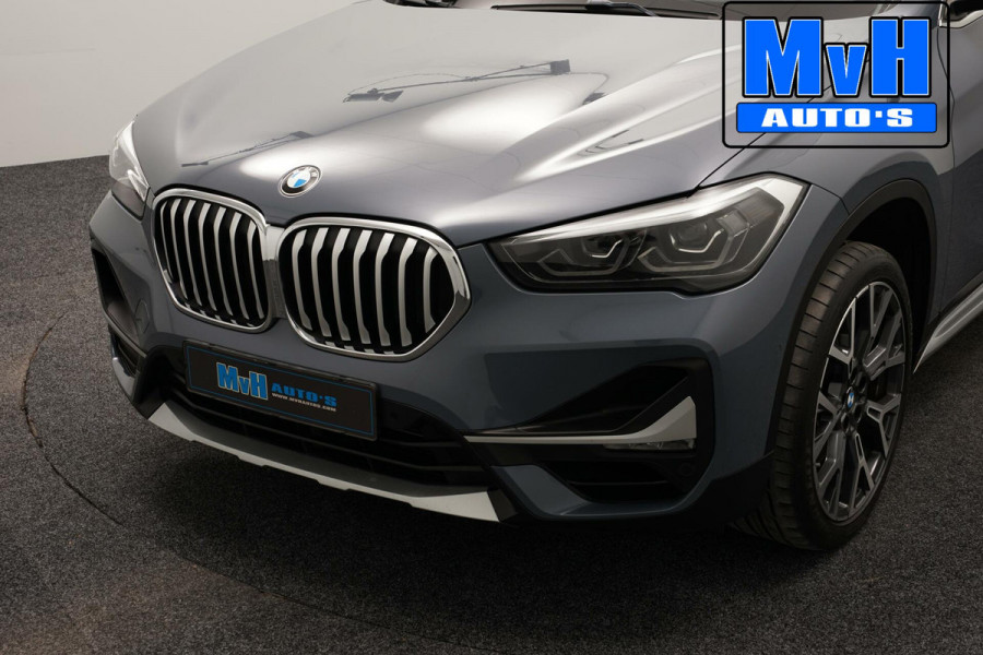 BMW X1 sDrive20i VDL Nedcar Edition|LEDER|H/K AUDIO|CAMERA|NAP