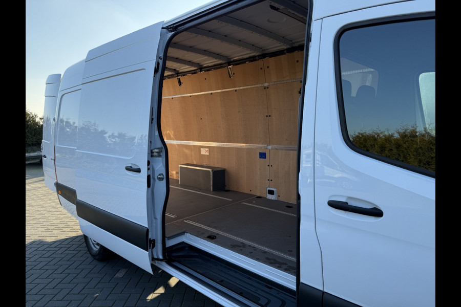 Mercedes-Benz Sprinter 317 CDI 170 PK / L3H2 / MBUX / **NETTE BUS** / AIRCO / CRUISE / CAMERA / PDC / 3-ZITS / CARPLAY