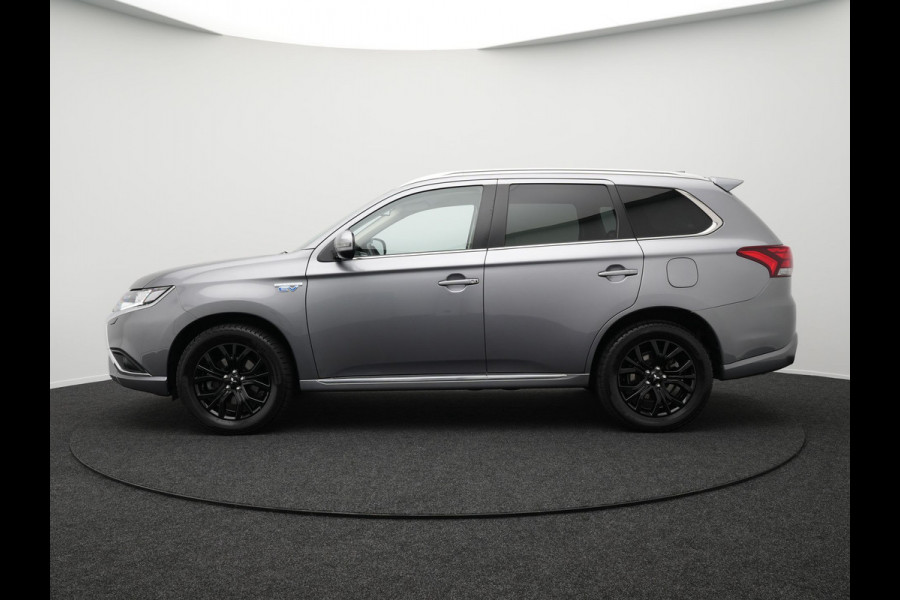 Mitsubishi Outlander 2.4 Intense Plug in Hybrid 225pk PHEV | Alcantara Sportstoelen | Apple Carplay | Camera | Cruise Control | Climate Control | Stoelverwarming | DAB |