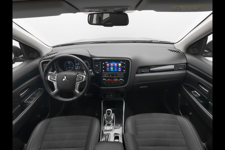 Mitsubishi Outlander 2.4 Intense Plug in Hybrid 225pk PHEV | Alcantara Sportstoelen | Apple Carplay | Camera | Cruise Control | Climate Control | Stoelverwarming | DAB |
