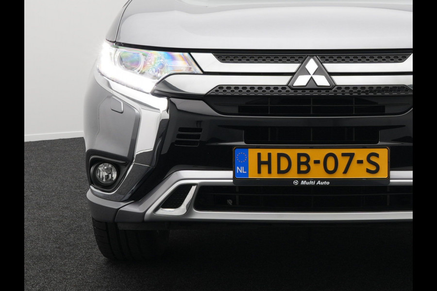 Mitsubishi Outlander 2.4 Intense Plug in Hybrid 225pk PHEV | Alcantara Sportstoelen | Apple Carplay | Camera | Cruise Control | Climate Control | Stoelverwarming | DAB |
