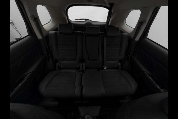 Mitsubishi Outlander 2.4 Intense Plug in Hybrid 225pk PHEV | Alcantara Sportstoelen | Apple Carplay | Camera | Cruise Control | Climate Control | Stoelverwarming | DAB |