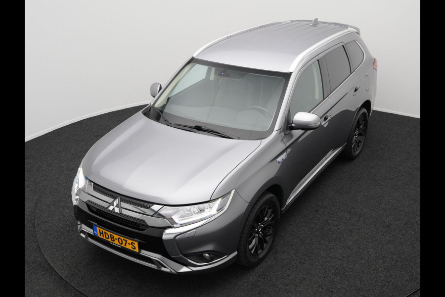 Mitsubishi Outlander 2.4 Intense Plug in Hybrid 225pk PHEV | Alcantara Sportstoelen | Apple Carplay | Camera | Cruise Control | Climate Control | Stoelverwarming | DAB |