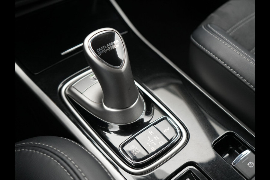 Mitsubishi Outlander 2.4 Intense Plug in Hybrid 225pk PHEV | Alcantara Sportstoelen | Apple Carplay | Camera | Cruise Control | Climate Control | Stoelverwarming | DAB |