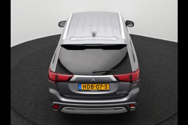 Mitsubishi Outlander 2.4 Intense Plug in Hybrid 225pk PHEV | Alcantara Sportstoelen | Apple Carplay | Camera | Cruise Control | Climate Control | Stoelverwarming | DAB |