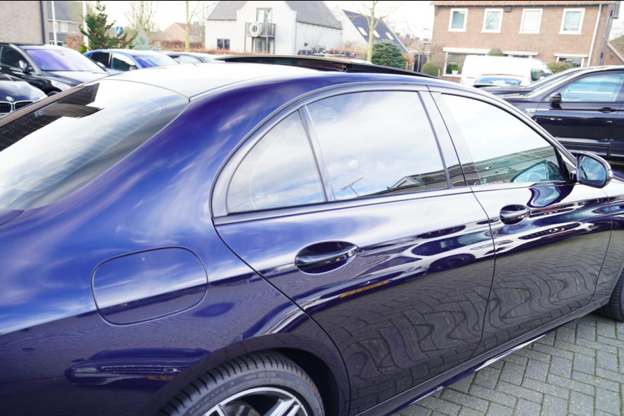 Mercedes-Benz E-Klasse 350 | AMG Pakket | Burmester | Panorama | Luxe Leder/Alcantara | 360 CAM | Facelift | Adaptieve Cruise |