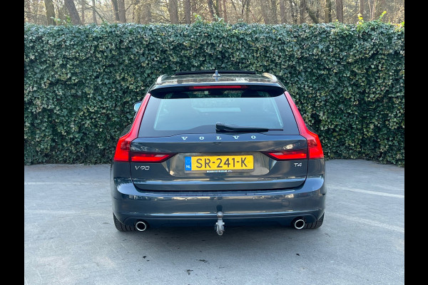 Volvo V90 2.0 T4 Momentum | Pano | Trekhaak | Leer | Navi