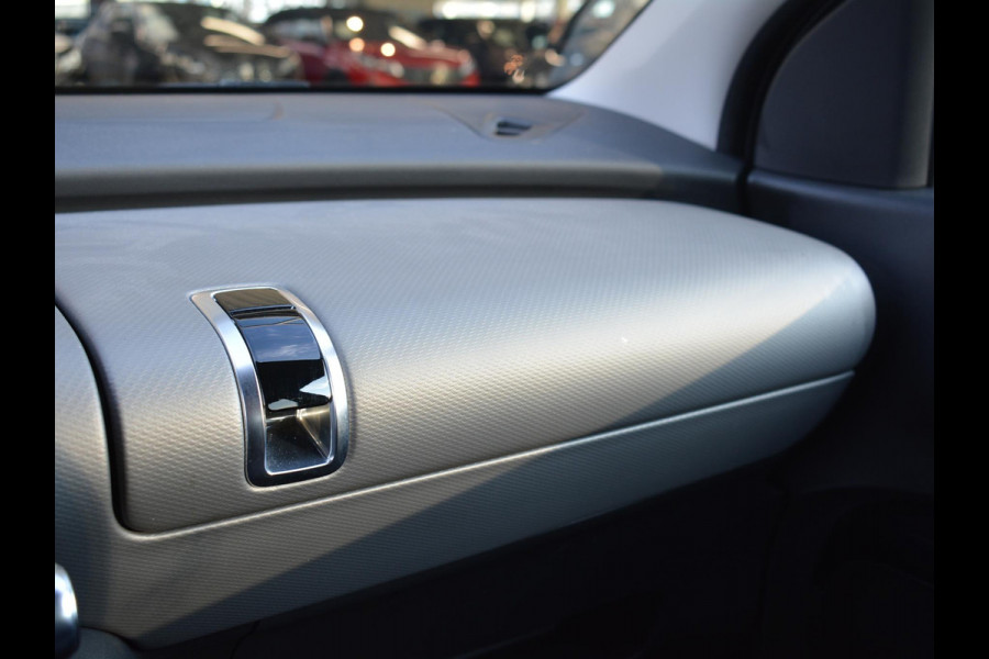 Citroën C4 Cactus 1.2 Shine | Navigatie | Achteruitrijcamera |