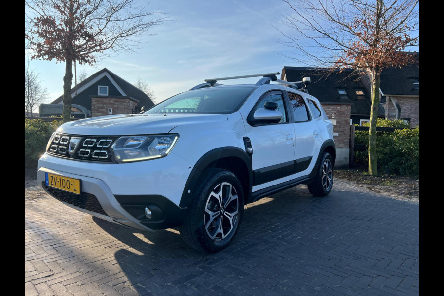 Dacia Duster 1.6 SCe Prestige | Unieke bedrijfswagen | 4X4 | Camera | Trekhaak | Stoelverwarming |