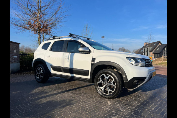 Dacia Duster 1.6 SCe Prestige | Unieke bedrijfswagen | 4X4 | Camera | Trekhaak | Stoelverwarming |