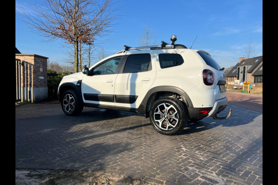 Dacia Duster 1.6 SCe Prestige | Unieke bedrijfswagen | 4X4 | Camera | Trekhaak | Stoelverwarming |