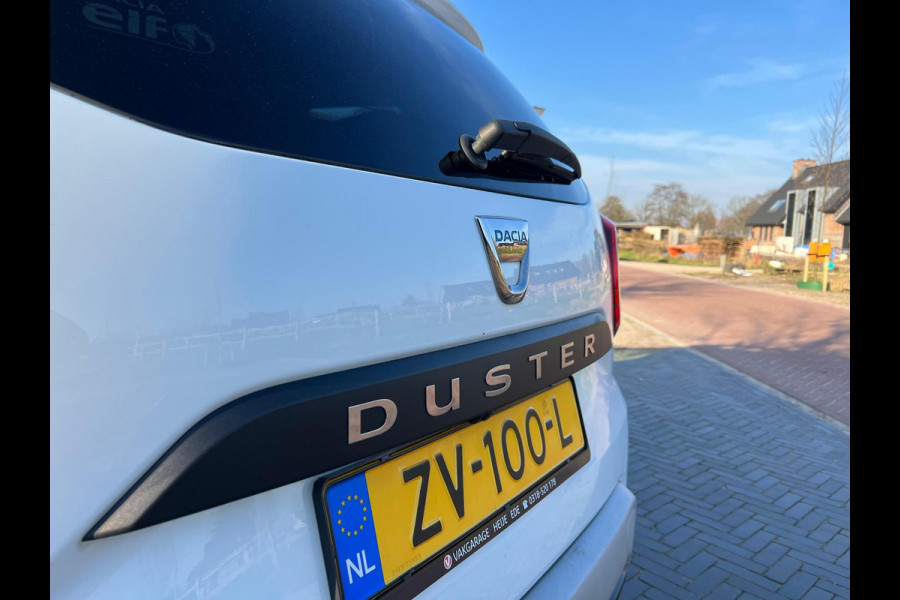 Dacia Duster 1.6 SCe Prestige | Unieke bedrijfswagen | 4X4 | Camera | Trekhaak | Stoelverwarming |