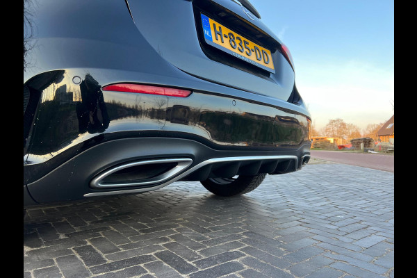 Mercedes-Benz A-Klasse 180 Business Solution AMG Widescreen | Stoelverwarming | Camera | NL-Auto |