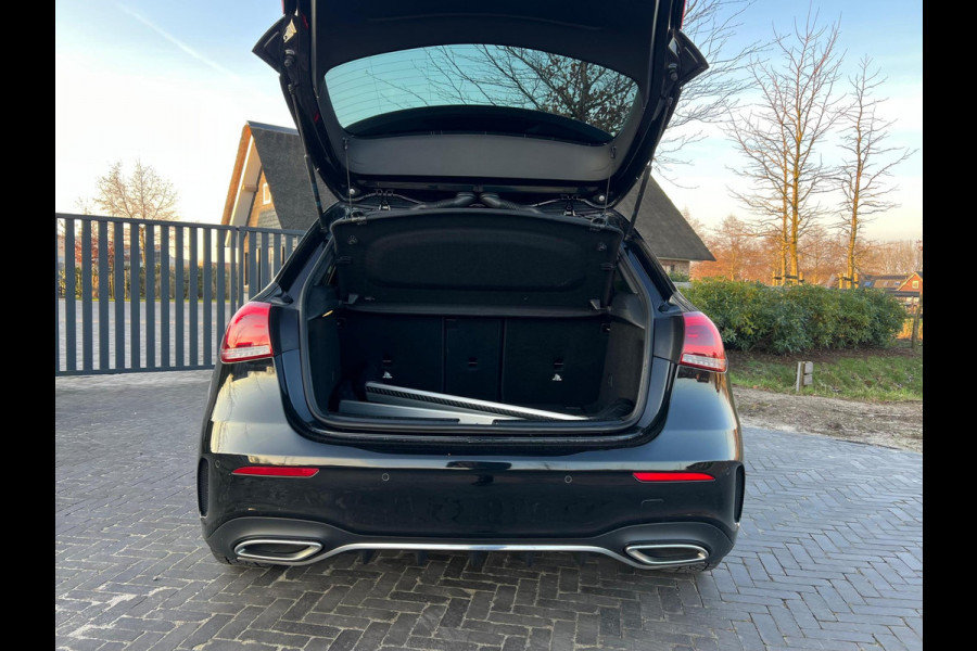 Mercedes-Benz A-Klasse 180 Business Solution AMG Widescreen | Stoelverwarming | Camera | NL-Auto |