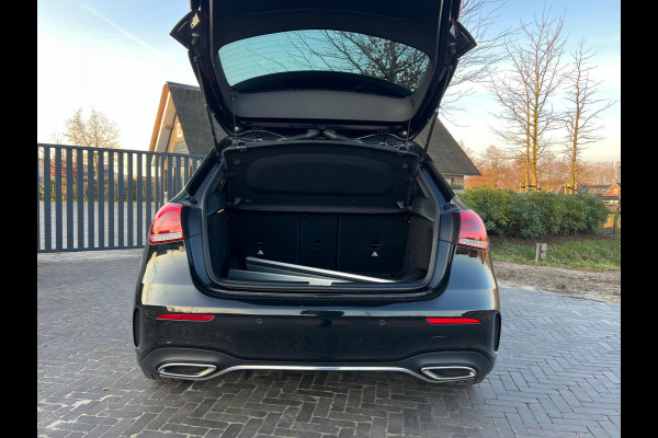 Mercedes-Benz A-Klasse 180 Business Solution AMG Widescreen | Stoelverwarming | Camera | NL-Auto |