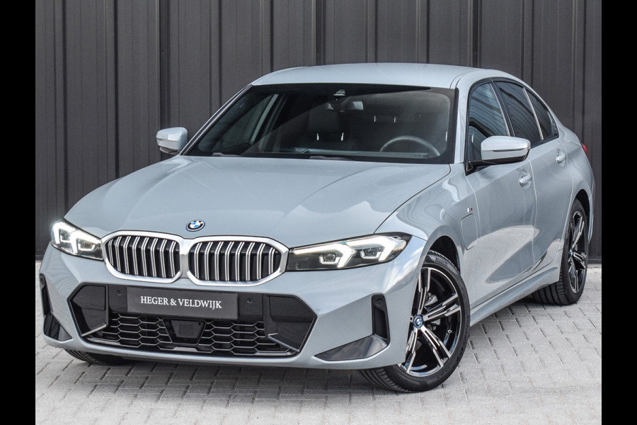 BMW 3-serie 330e xDrive M-SPORT | ELEKTR. VERST. STOELEN | ACTIVE CRUISE CONTROL | HARMAN KARDON | STOEL- EN STUURVERWARMING | AMBIENT VERLI