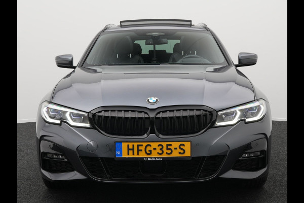 BMW 3 Serie Touring 330e Plug in Hybrid M-Sport PHEV | Panodak  | Adaptive Cruise | Camera | Carplay | Sfeerverlichting | Laser LED | Head-up Display |