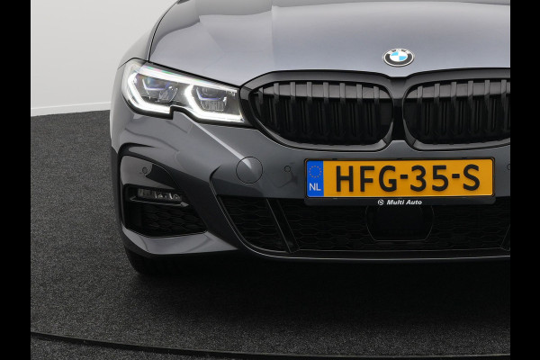 BMW 3 Serie Touring 330e Plug in Hybrid M-Sport PHEV | Panodak  | Adaptive Cruise | Camera | Carplay | Sfeerverlichting | Laser LED | Head-up Display |