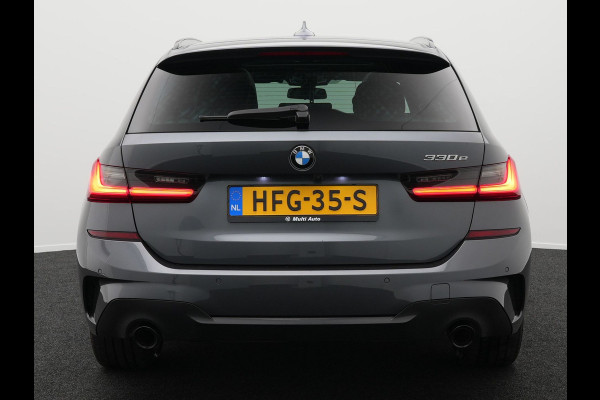 BMW 3 Serie Touring 330e Plug in Hybrid M-Sport PHEV | Panodak  | Adaptive Cruise | Camera | Carplay | Sfeerverlichting | Laser LED | Head-up Display |