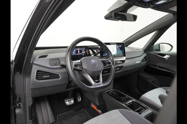 Volkswagen ID.3 First 58kWh Trekhaak Adaptive CruiseC Navi Ecc Keyless Apple Carplay Android 18" Stoel-Stuurverwarming Verkeersbord detectie Dab Led Bluetooth LmvRegen-Lichtsensor Wifi Rijstrooksensor met correctie Accu garantie 160.000 / 27-10-2028