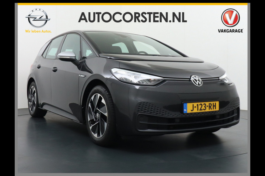 Volkswagen ID.3 First 58kWh Trekhaak Adaptive CruiseC Navi Ecc Keyless Apple Carplay Android 18" Stoel-Stuurverwarming Verkeersbord detectie Dab Led Bluetooth LmvRegen-Lichtsensor Wifi Rijstrooksensor met correctie Accu garantie 160.000 / 27-10-2028