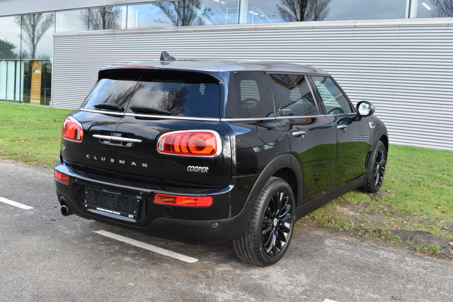 MINI Clubman 1.5 Cooper Pepper Automaat Navigatie Keyless-go Leer interieur