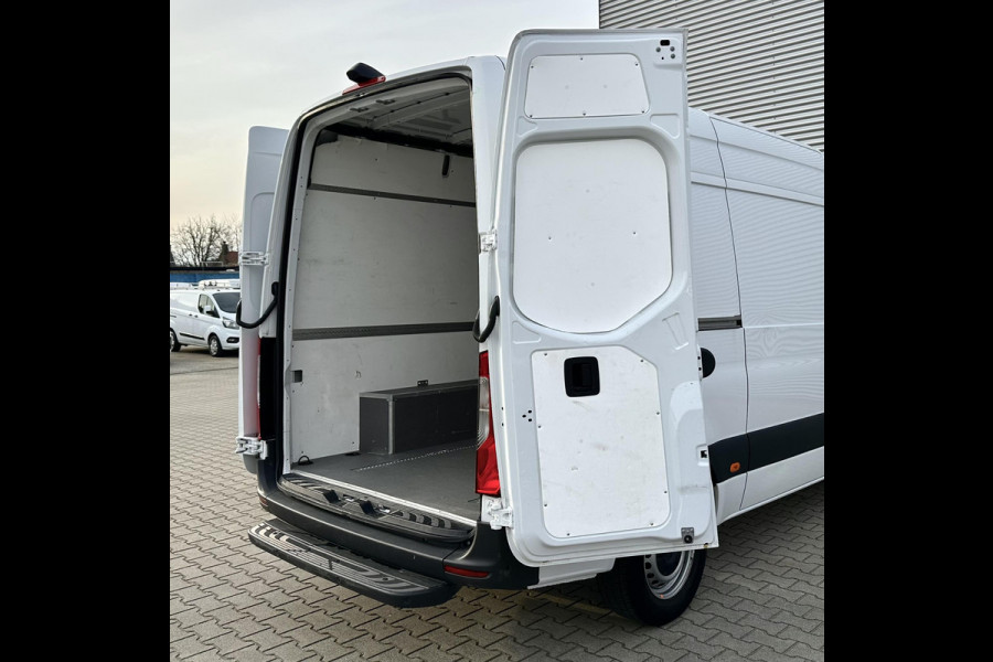 Mercedes-Benz Sprinter 317 CDI L2H2 RWD Automaat,Navi,Camera