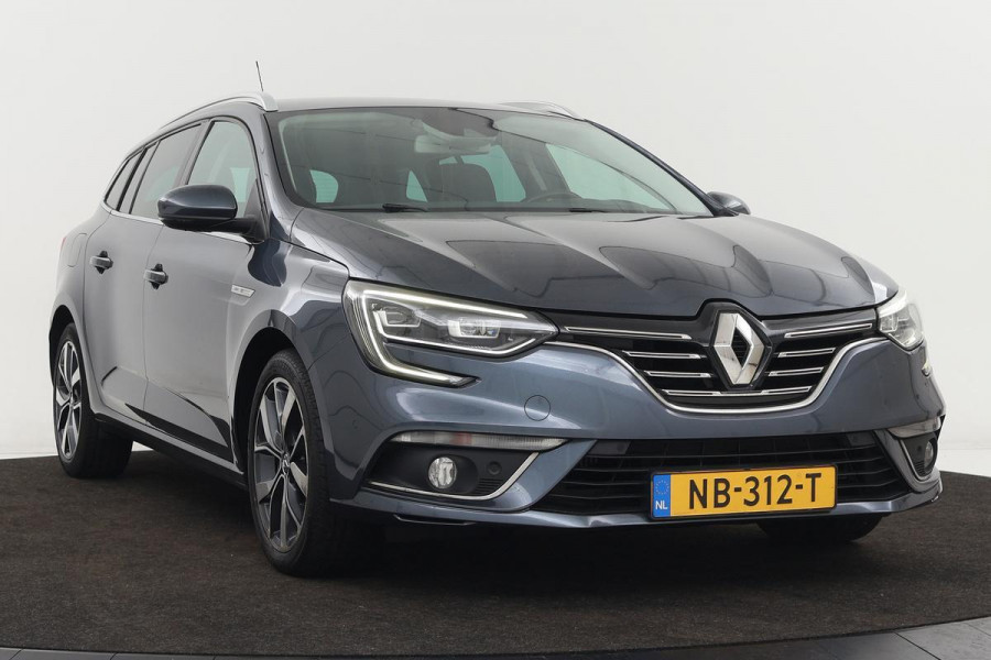 Renault Mégane 1.2 TCe Bose | Head-Up | Camera | Trekhaak | Full LED | Navigatie | Massage | Half leder | Keyless | Dodehoek detectie